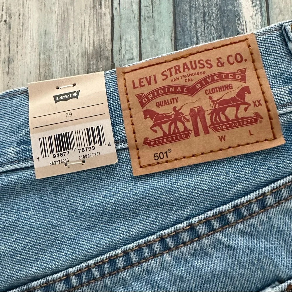 Levi's 501 Shorts Women’s 29 High Rise Distressed Cut Off Denim 56327 Blue NEW - Picture 6 of 11